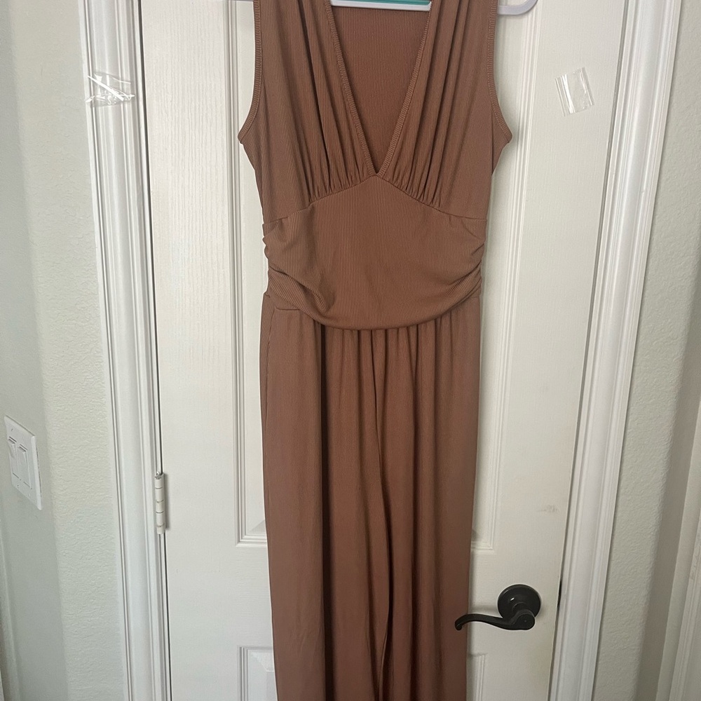 Elegant Brown Sleeveless